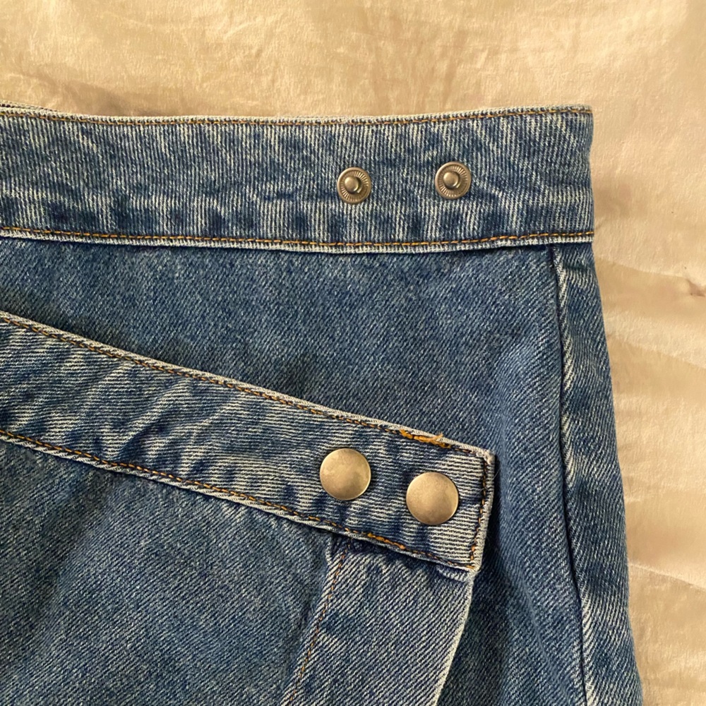 ASOS DESIGN Curve Denim Wrap Skirt in Midwash Blue, Size 14 - Picture 9 of 9